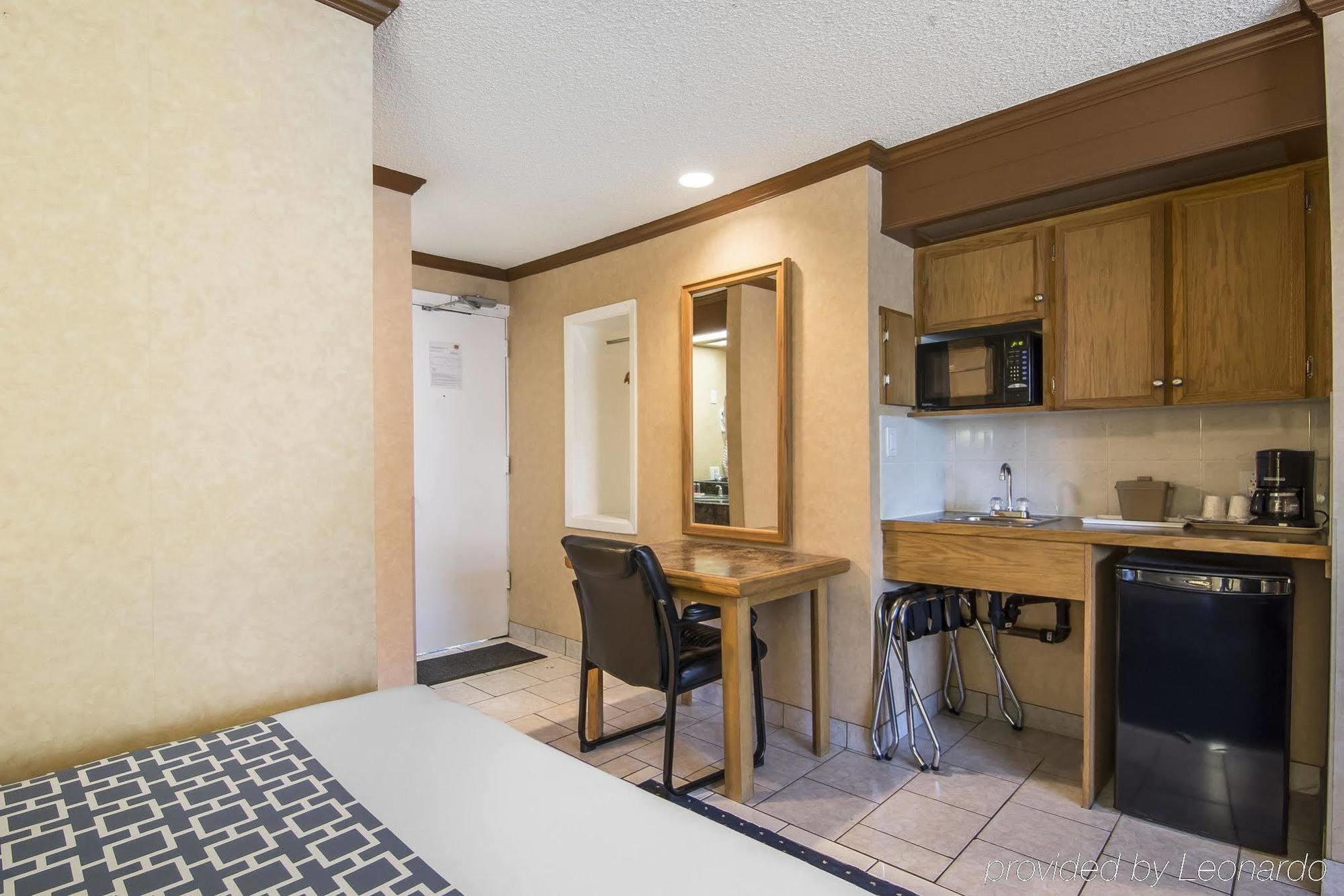 Econo Village * Calgary
