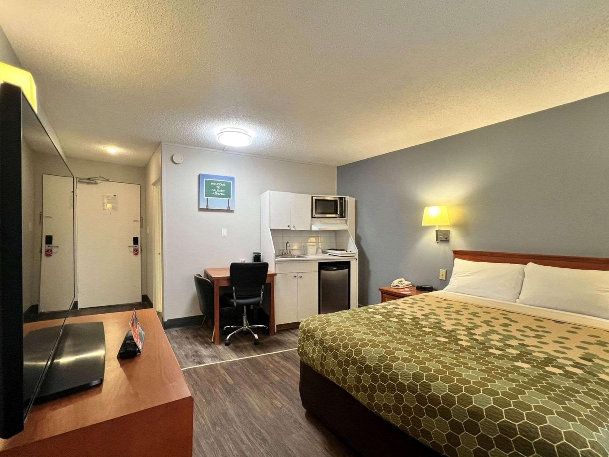 Econo Village Lodge Calgary