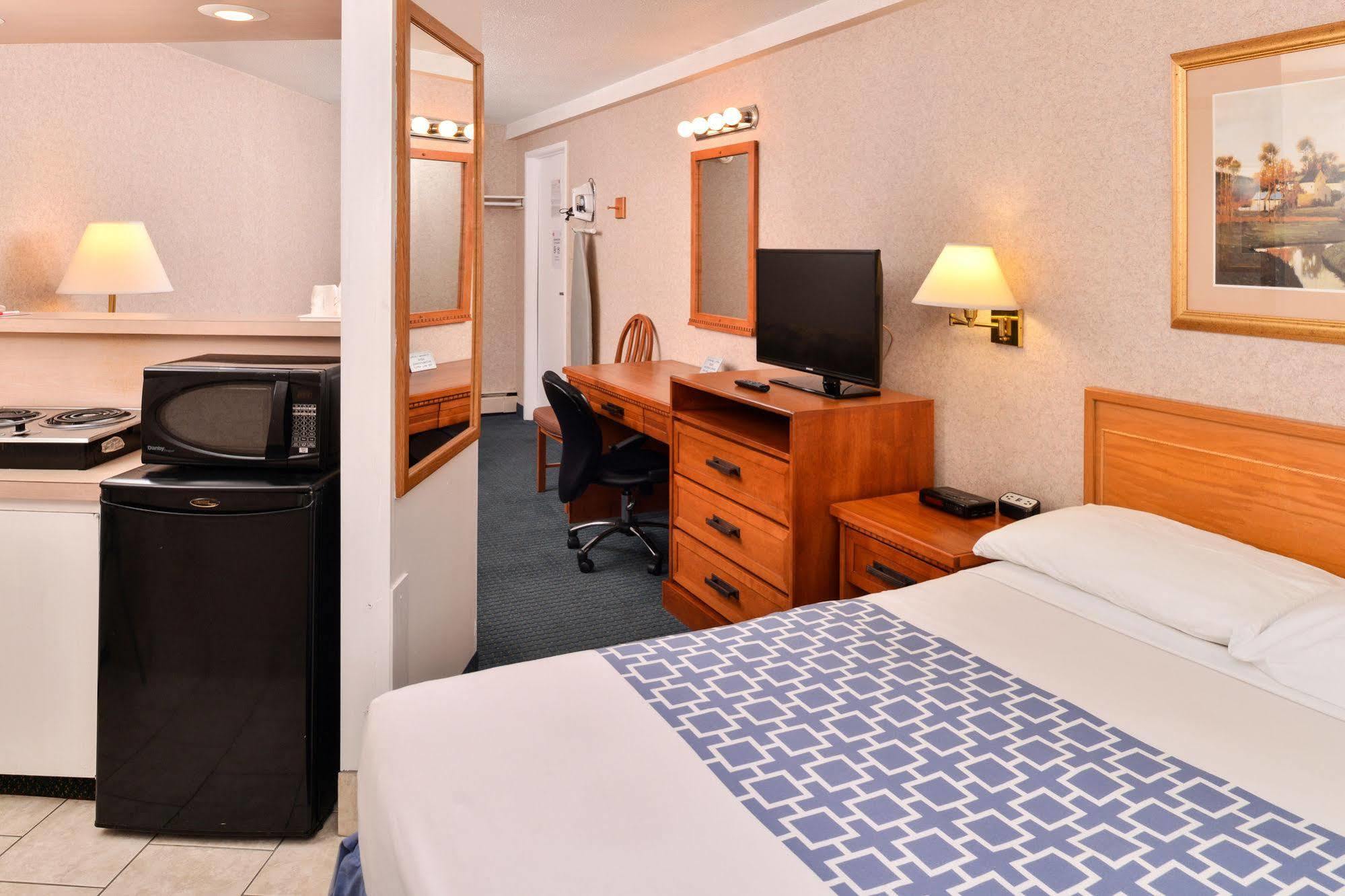 Econo Village Lodge Calgary