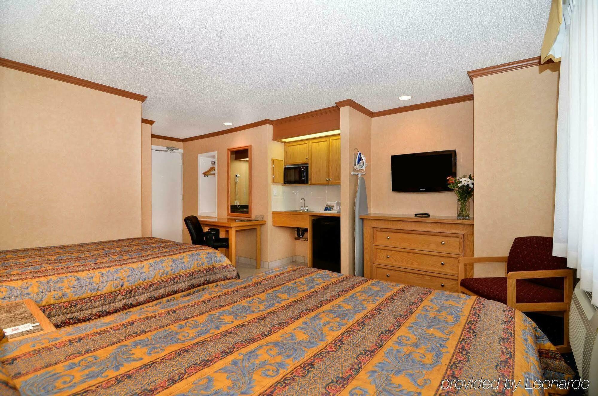 Lodge Econo Village *